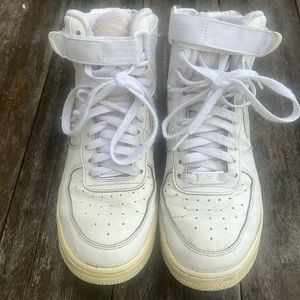 Nike Air Force 1 high tops. Good used condition. Womens 9, Men's 7.5  Euro 40